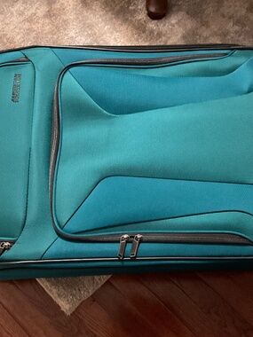 American Tourister Pirouette 3-piece Luggage Teal Blue - New